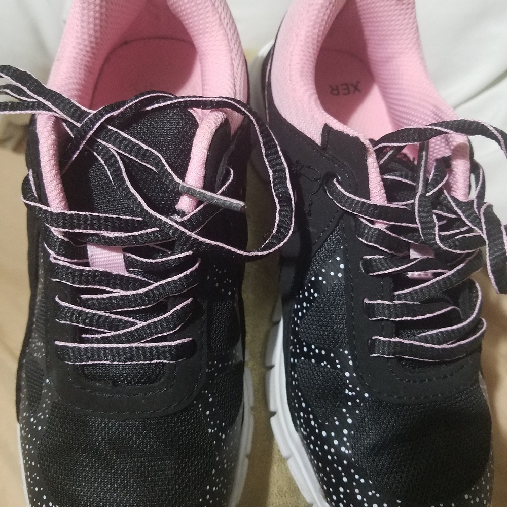 Tennis Shoes